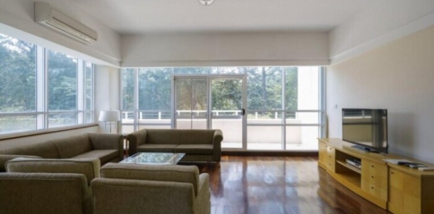 3 bedrooms Apartment in District 3, Ho Chi Minh,  No. 27337