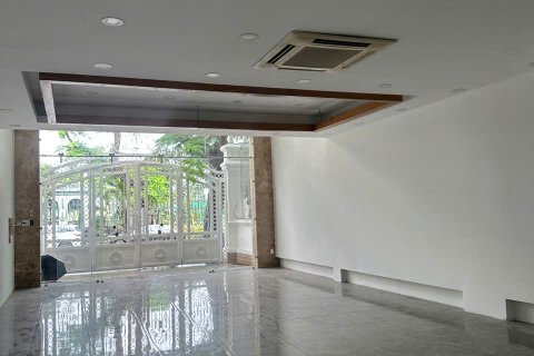 8 bedrooms Shop in District 7, Ho Chi Minh,  No. 29555 4