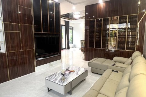 4 bedrooms Villa in Nha Trang,  No. 27932 4