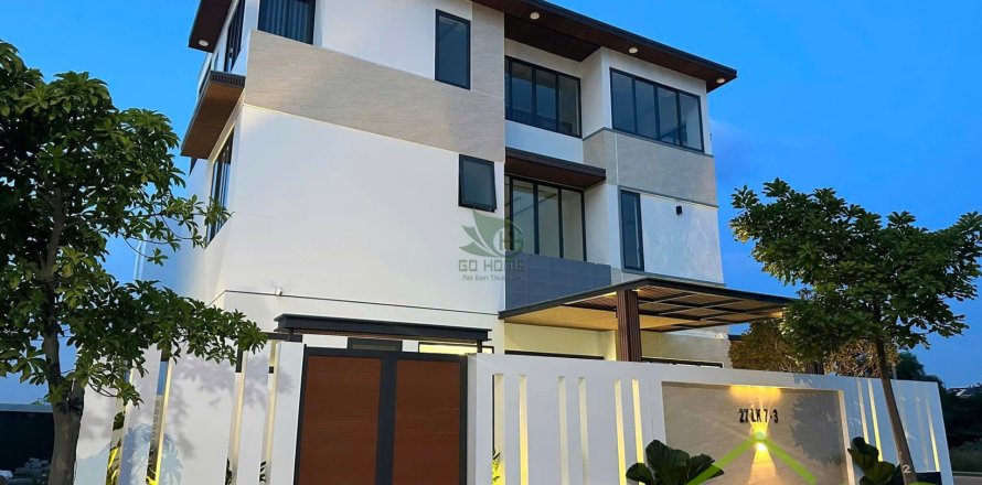 4 bedrooms Villa in Nha Trang,  No. 27932