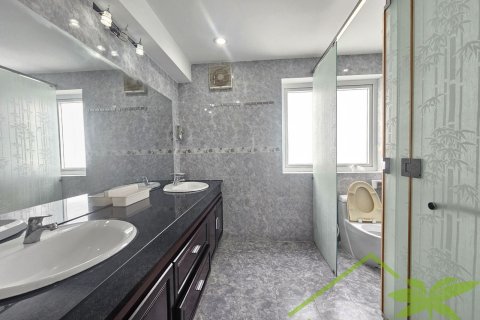 5 bedrooms Villa in Nha Trang,  No. 27934 12