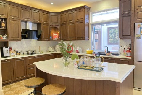 5 bedrooms Villa in Ho Chi Minh, No. 30298 4