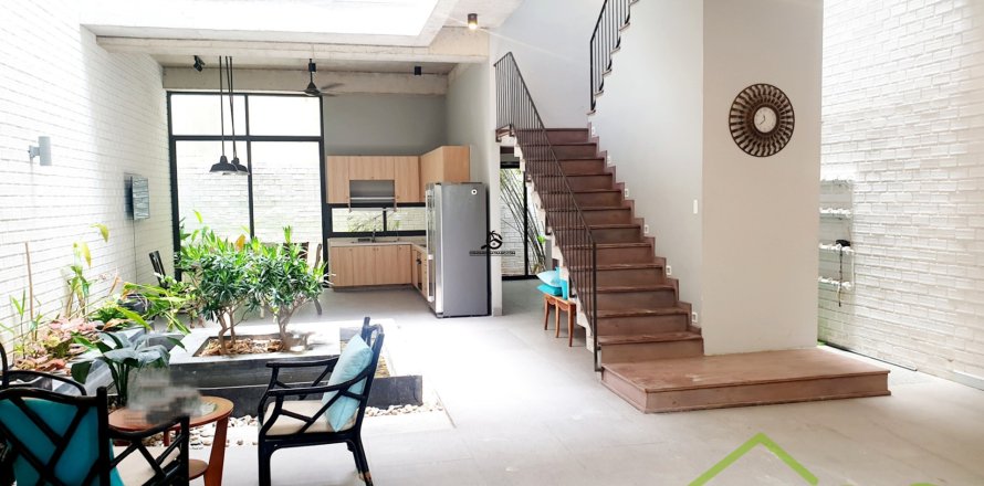 4 bedrooms House in Nha Trang, No. 28587