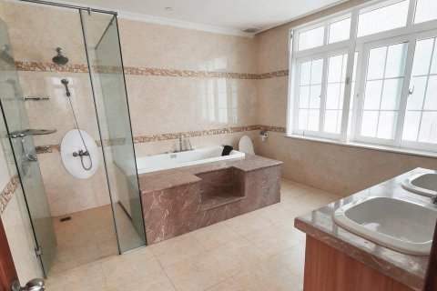 5 bedrooms Villa in Nha Trang,  No. 27663 6
