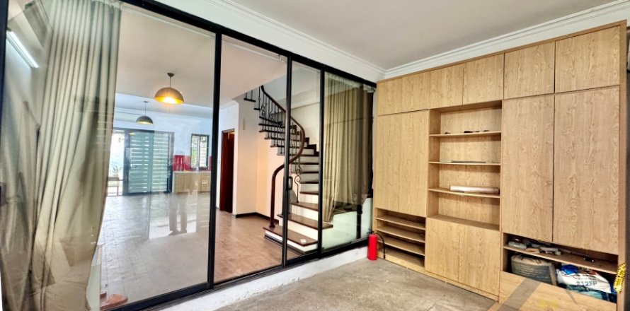 Дом с 3 спальнями в Лонгбьен, Ханой ,  № 19310