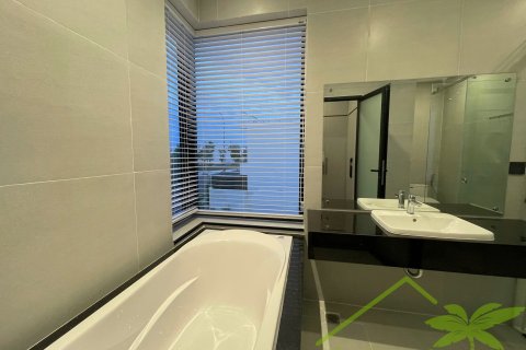 4 bedrooms Villa in Nha Trang, No. 27850 15