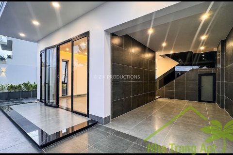 4 bedrooms Villa in Nha Trang, No. 27850 2