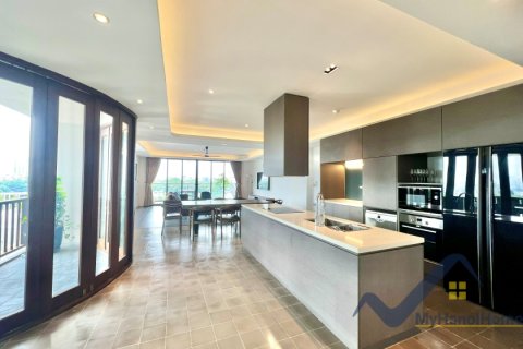 Квартира с 4 спальнями в Тэйхо, Ханой ,  № 26620