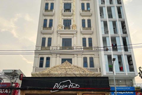 528m2 Apartment in District 7, Ho Chi Minh, Vietnam No. 24137 1