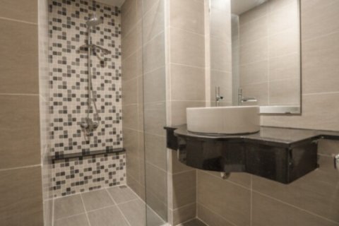 Квартира с 4 спальнями в Тхудык, Хошимин ,  № 27250 9