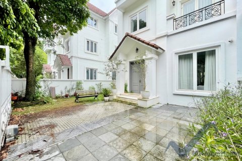 Вилла с 3 спальнями в Лонгбьен, Ханой ,  № 20151