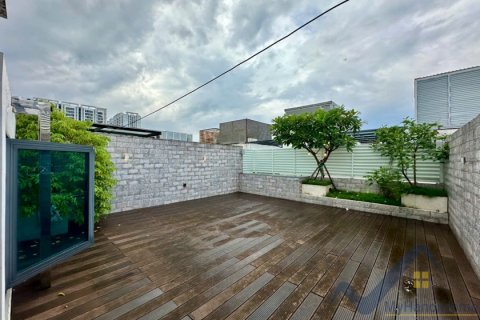 4 bedrooms Villa in Long Bien, Ha Noi,  No. 18925 25