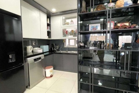 Квартира с 3 спальнями в Хошимин ,  № 26836 2