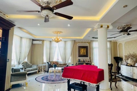 7 bedrooms Villa in Nha Trang, No. 27817 3