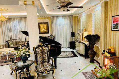 7 bedrooms Villa in Nha Trang, No. 27817 8