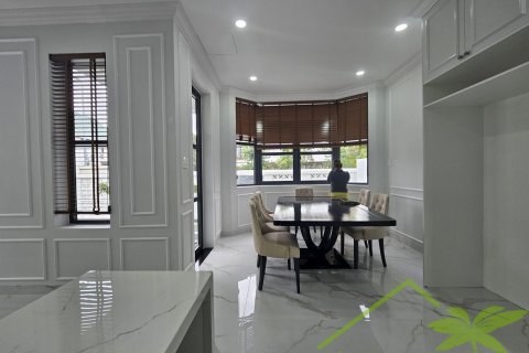 5 bedrooms Villa in Nha Trang,  No. 27944 6