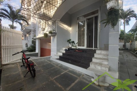 5 bedrooms Villa in Nha Trang, No. 28464 2