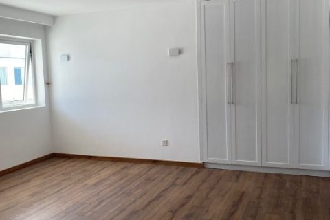 Квартира с 4 спальнями в Тхудык, Хошимин ,  № 27499 3