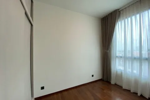 Квартира с 3 спальнями в Тхудык, Хошимин ,  № 27503 2