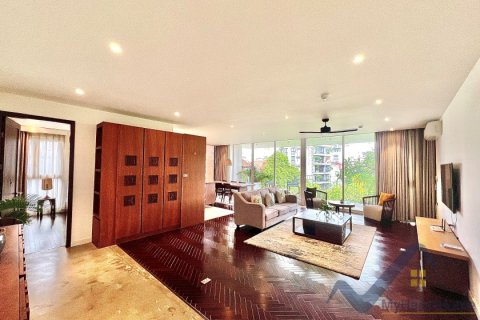 Квартира с 3 спальнями в Тэйхо, Ханой ,  № 26514