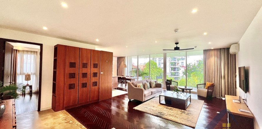 Квартира с 3 спальнями в Тэйхо, Ханой ,  № 26514