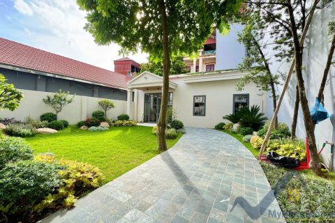 2 bedrooms Villa in Tay Ho, Ha Noi,  No. 19890