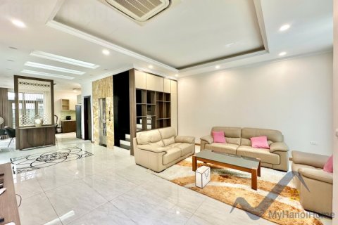 Вилла с 4 спальнями в Лонгбьен, Ханой ,  № 26487