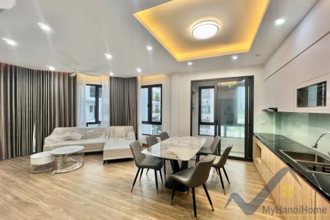 Квартира с 2 спальнями в Лонгбьен, Ханой ,  № 26488