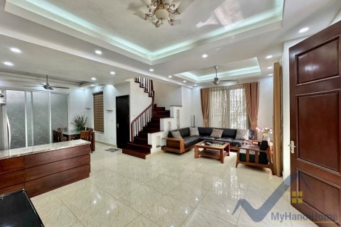Вилла с 3 спальнями в Лонгбьен, Ханой ,  № 26490