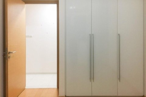 Квартира с 3 спальнями в Тхудык, Хошимин ,  № 27438 10