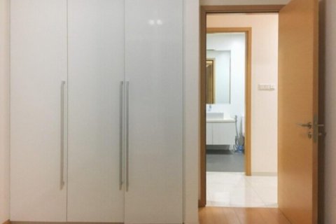 Квартира с 3 спальнями в Тхудык, Хошимин ,  № 27438 9