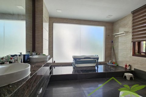 5 bedrooms Villa in Nha Trang, No. 28189 17