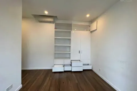 4 bedrooms Apartment in Ho Chi Minh, No. 27490 2