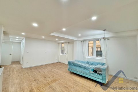 Квартира с 2 спальнями в Лонгбьен, Ханой ,  № 26661 4