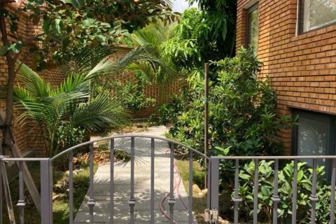 5 bedrooms Villa in Nha Trang,  No. 28059 3