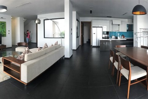 4 bedrooms Villa in Nha Trang,  No. 28765