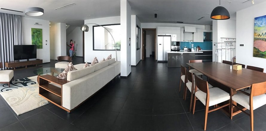 4 bedrooms Villa in Nha Trang,  No. 28765