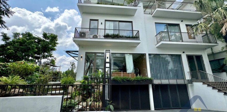 3 bedrooms House in Long Bien, Ha Noi,  No. 19921