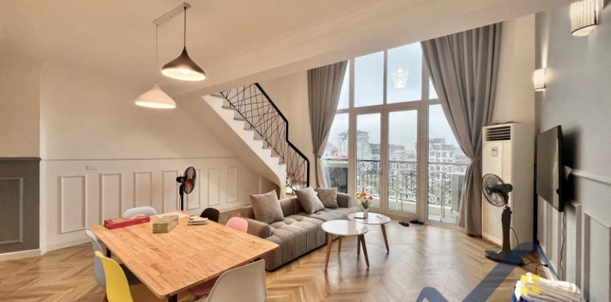 Квартира с 4 спальнями в Лонгбьен, Ханой ,  № 26571