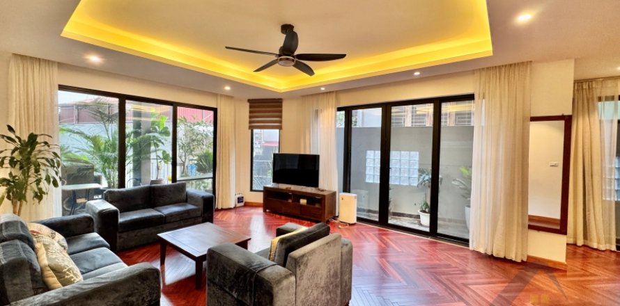 3 bedrooms Apartment in Tay Ho, Ha Noi,  No. 26338