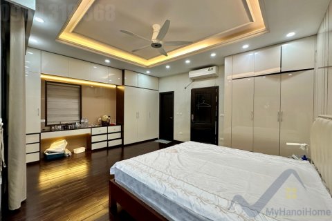 Вилла с 4 спальнями в Лонгбьен, Ханой ,  № 26339 12