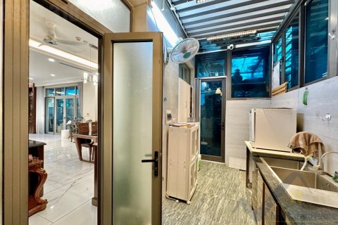 Вилла с 4 спальнями в Лонгбьен, Ханой ,  № 26339 7