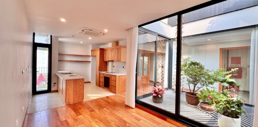 4 bedrooms Apartment in Tay Ho, Ha Noi,  No. 30224