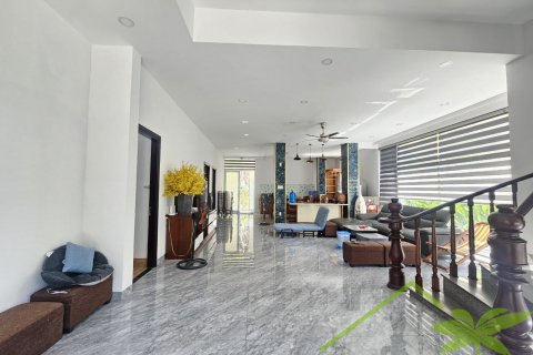 5 bedrooms Villa in Nha Trang, No. 28076 3