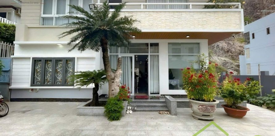 5 bedrooms Villa in Nha Trang, No. 28076