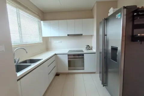 Квартира с 2 спальнями в Тхудык, Хошимин ,  № 27563 8
