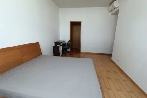 Квартира с 2 спальнями в Тхудык, Хошимин ,  № 27563 3