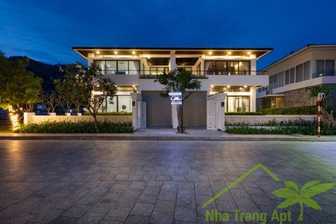 4 bedrooms Villa in Nha Trang,  No. 28415
