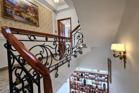 Villa in District 7, Ho Chi Minh,  No. 29972 3
