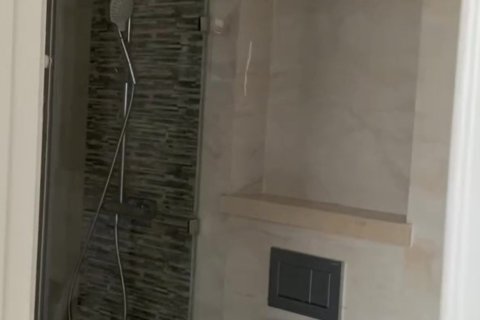 1 bedroom Apartment in District 1, Ho Chi Minh, No. 29595 5